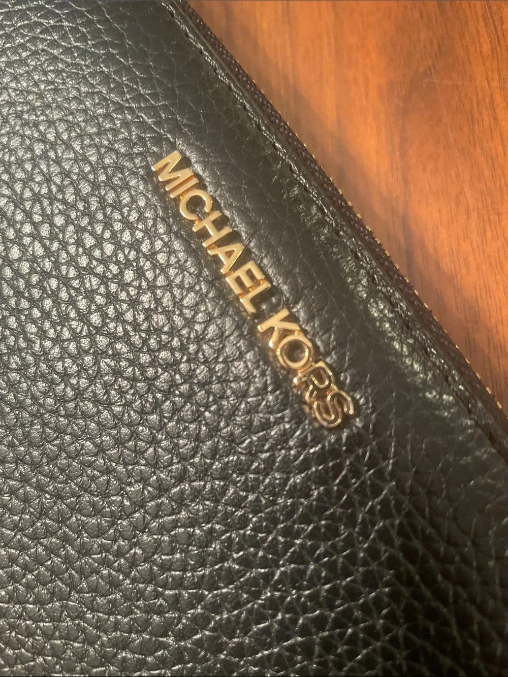 MICHAEL KORS Jet Set Travel Continental Black Leather Zip Wallet